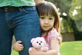 孩子沉默寡言？父母了解内向孩子的潜在优势，鼓励孩子爱上表达图片