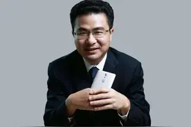 一把牌输7亿美金，欠款200多亿跑路，金立手机创始人至今下落不明图片