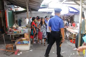 漳州：城管、街道办联合整治背街小巷市容环境图片