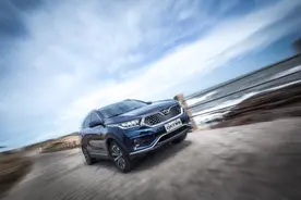 叫板“国民神车”，10万级SUV就选东南DX7星跃图片