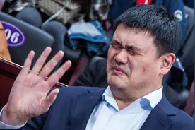 京媒集体失声，朱彦西遭广东球迷讨伐，姚明陷入两难之中图片