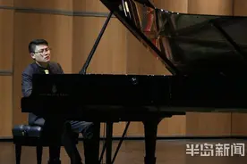 致敬贝多芬：金宇钢琴独奏音乐会在金沙滩啤酒城上演图片