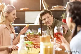 贵州男子天天喊同学小舅子，对方反击把他妹妹娶走，真够绝了图片