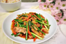 这菜是“推粪机”，润肠刮油，吃一次排空黑宿便，轻松又舒坦图片