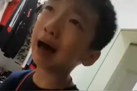 陕西一女子偷偷跑去和丈夫睡大床，儿子醒来后崩溃：你还算妈妈吗图片