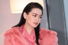 angelababy签下00后，中德混血李诗颖，有没有觉得像迪丽热巴？图片