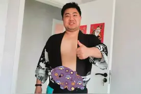 我是如何从一个社恐成为拥有45万粉丝的博主，并赚到第一桶金的？图片