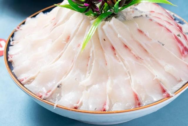 火锅店吃的有黄有稠的花胶鸡锅 2026年火锅店的花胶鸡汤 浓稠