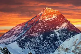 珠穆朗玛峰海拔8844米，在太阳系的所有山峰当中，能排第几？图片