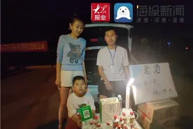 夜淄博体验记 | 父母带着孩子，小伙带着女友，他们摆摊感受夜市生活图片