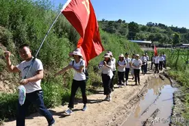 延安甘泉：县农业农村党委开展庆“七一”“抚今追昔 重走长征路  不负韶华 奋进新时代”主题活动图片
