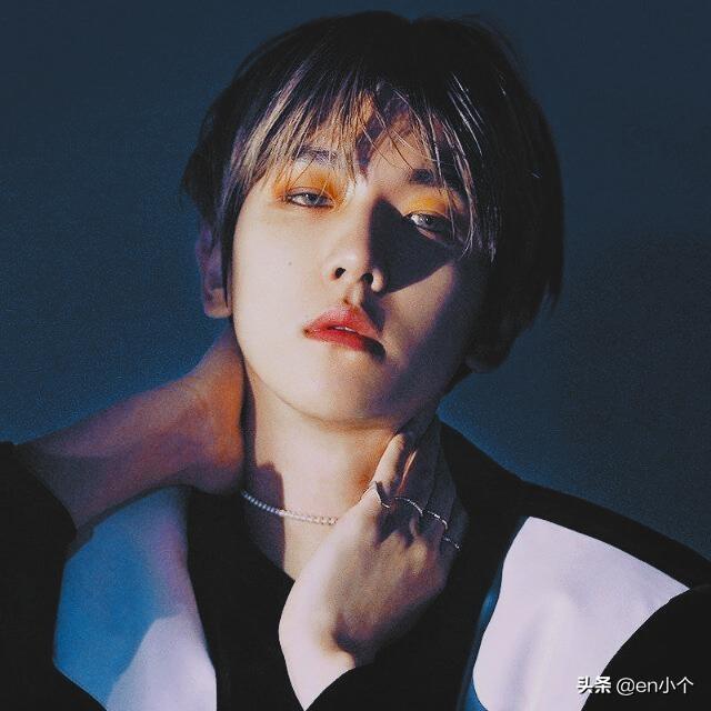 EXO边伯贤在家门口遇到私生!关注作品,远离艺人私生活不好吗?