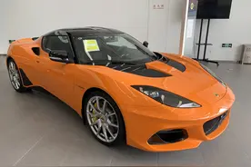 路特斯 Evora GT410 火星橙/黑内图片