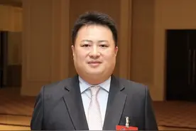 老挝中华总商会常务副会长吴兴华：做好长期与新冠疫情斗争准备图片
