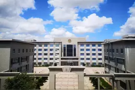 上海这所二本高校，大部分毕业生成为公务员，可惜只招本地考生图片