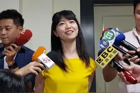 高嘉瑜又开唱，自评阿嬷听到都感动流眼泪图片