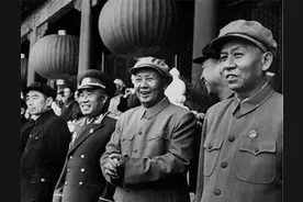 刘少奇如何成为中央“第二把手”的？图片