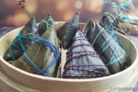 吃腻了各种粽子，端午节试试这酱香排骨粽，肉质酥烂老少皆宜图片