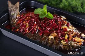 「烤鱼」传统烤鱼vs纸上烤鱼图片