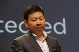 余承东华为被逼到极端困难，网友：坚持住，你值得被岁月温柔以待图片
