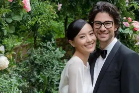 陈法拉：败走豪门再觅真爱，与法国帅哥结婚生女，二婚女也有春天图片