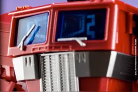 「变形金刚 - 魔方」 擎天柱MS01X 金属色 3/3图片