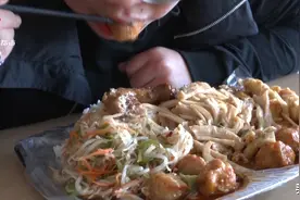 “干饭人”吃饭太销魂？小心疾病惹上身图片
