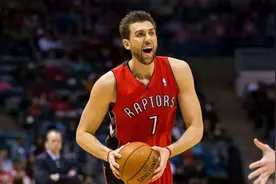 最早退役的5位状元郎，本内特28岁没球打，姚明30岁就退役图片