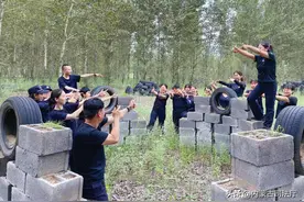 第二女子监狱学习体验活动；鄂尔多斯戒毒所党史教育专题学习图片