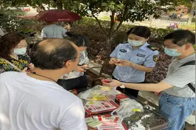 检测专家现场教授真假烟鉴别技巧图片