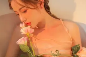 花仙女下凡啦，清纯美少女粉色系写真照片图片
