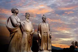 白居易描绘上巳节：画堂三月初三日，絮扑窗纱燕拂檐图片
