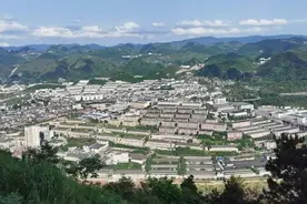 赤水河畔两大酱香派：川酱&贵酱图片