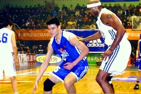 CBA退役球衣有多难，总共现在也就16个人有此殊荣图片