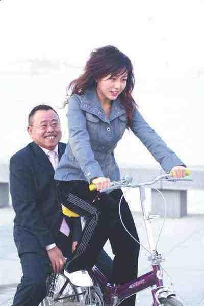 嫁入豪门被称"潘十亿",如今儿子却隔代遗传,小看了基因的强大