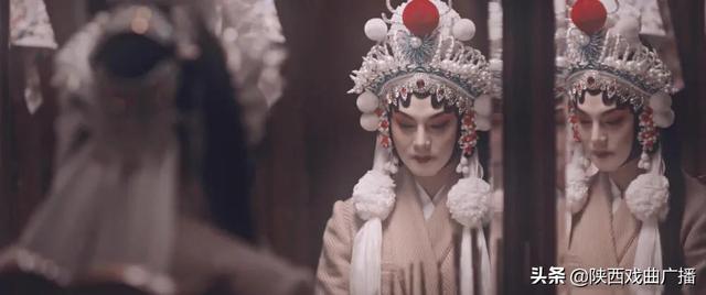 北京名人戏曲旦角化妆包头视频