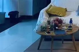 用尽力气爱你图片