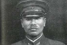 想当官想疯了的日军大佐，带千把人就敢进攻，最后被美军打成筛子图片
