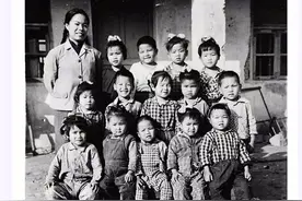 68岁幼儿园老师，寻找自己的幼儿园老师图片