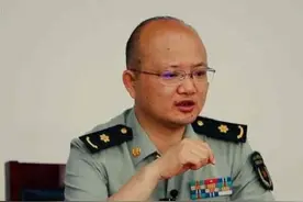 25岁中国小伙立下大功，成功研发超强水泥，成美国钻地炸弹克星图片