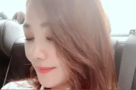 42岁梁静茹离婚后生活曝光：从前她歌声治愈我们，现在治愈自己图片