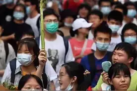长沙女孩的夺“葵”照火了，查分前一度不敢对答案图片