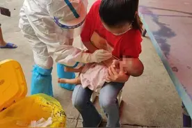 筑牢检测防线 打赢防控阻击战——新安县五头镇对常住居民进行核酸检测图片