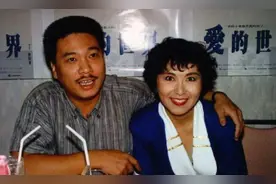 吴孟达生前责任心太强，三个家庭五个子女，为养家拼命拍戏图片