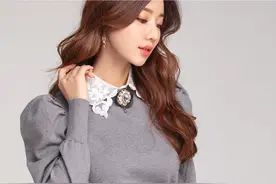 可爱蓬松型泡泡袖针织T恤搭配白色短裙，真的是美极了图片
