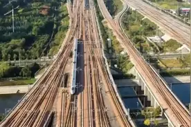 焦点访谈丨三代人 一条路！祖孙三代续写铁路人的传承与坚守图片