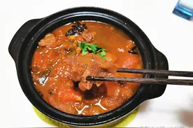牛腩这做法，做多少吃多少，汤汁拌饭更好吃，全家喜欢图片