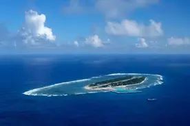 罕见跟解放军同时进行军演，台湾在东沙岛高调开火，宋忠平：不堪一击图片