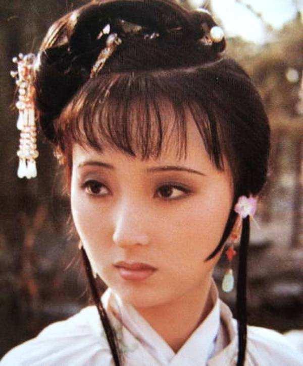 红楼梦中的金玉良缘,是什么意思？（红楼梦里金玉良缘悲剧根源到底是什么）