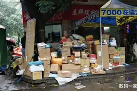取快递是免费的，那快递驿站靠什么挣钱？网友：一天500不成问题图片